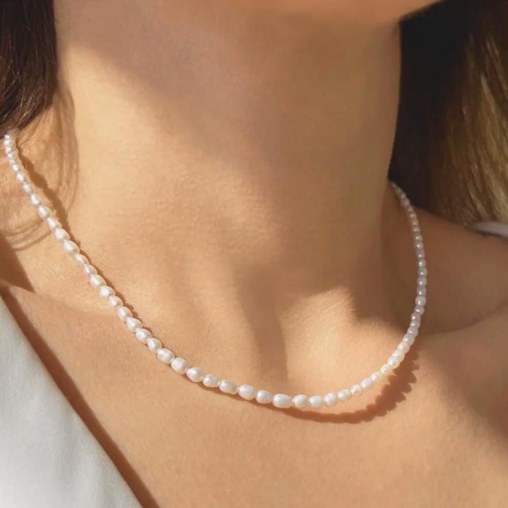 Classic White Pearl Necklace